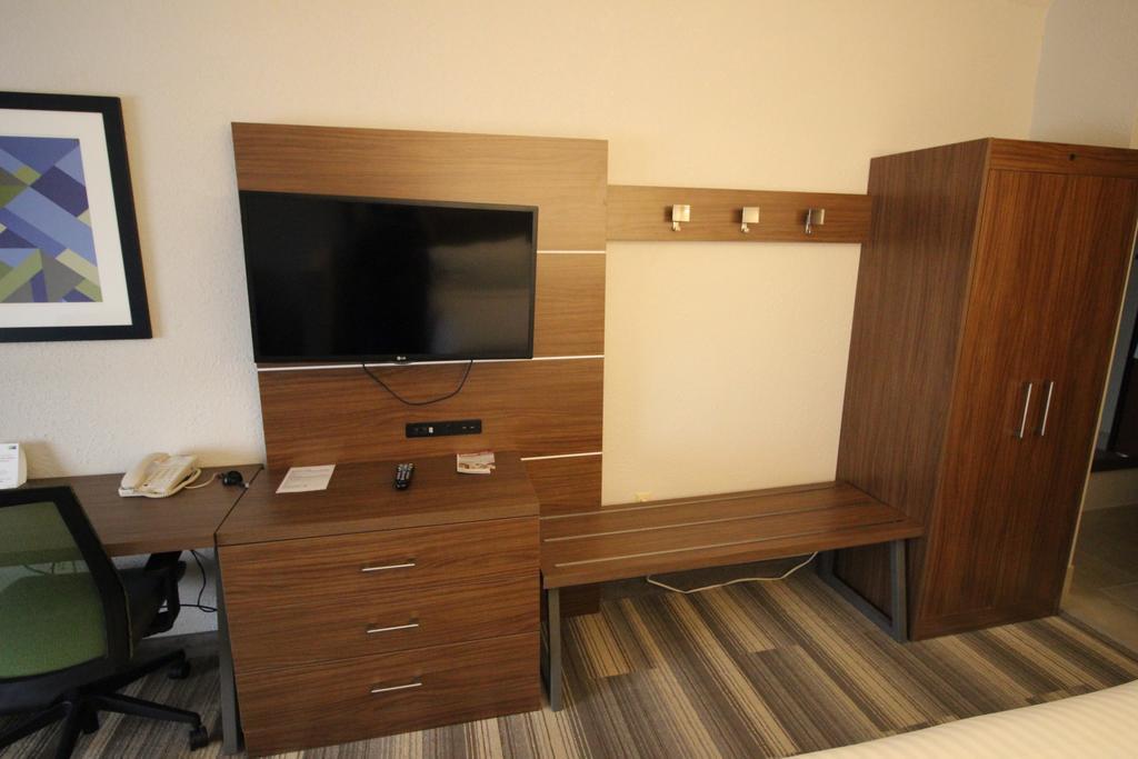 Holiday Inn Express & Suites Houston - Memorial Park Area By Ihg Extérieur photo