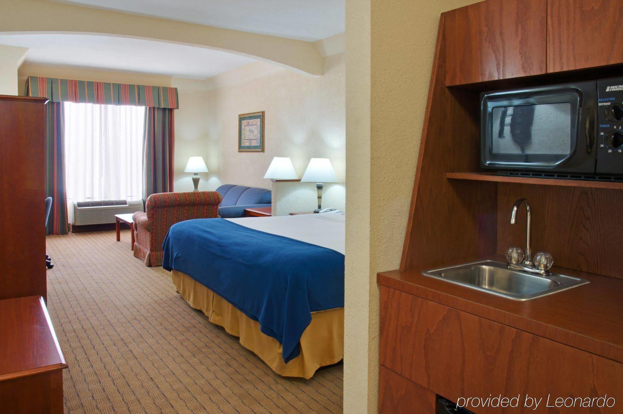 Holiday Inn Express & Suites Houston - Memorial Park Area By Ihg Chambre photo