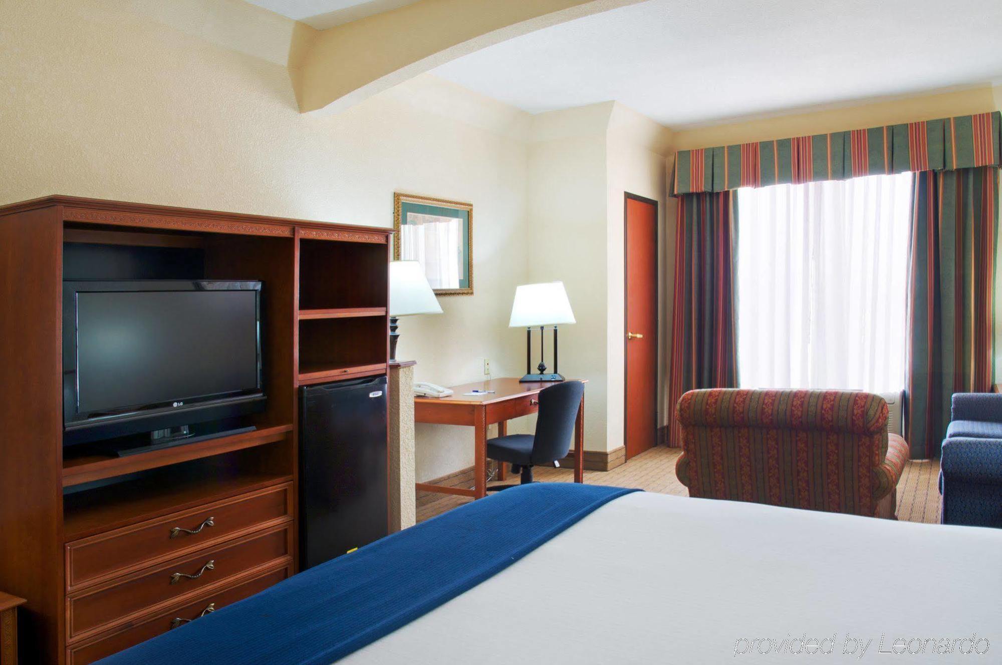 Holiday Inn Express & Suites Houston - Memorial Park Area By Ihg Extérieur photo