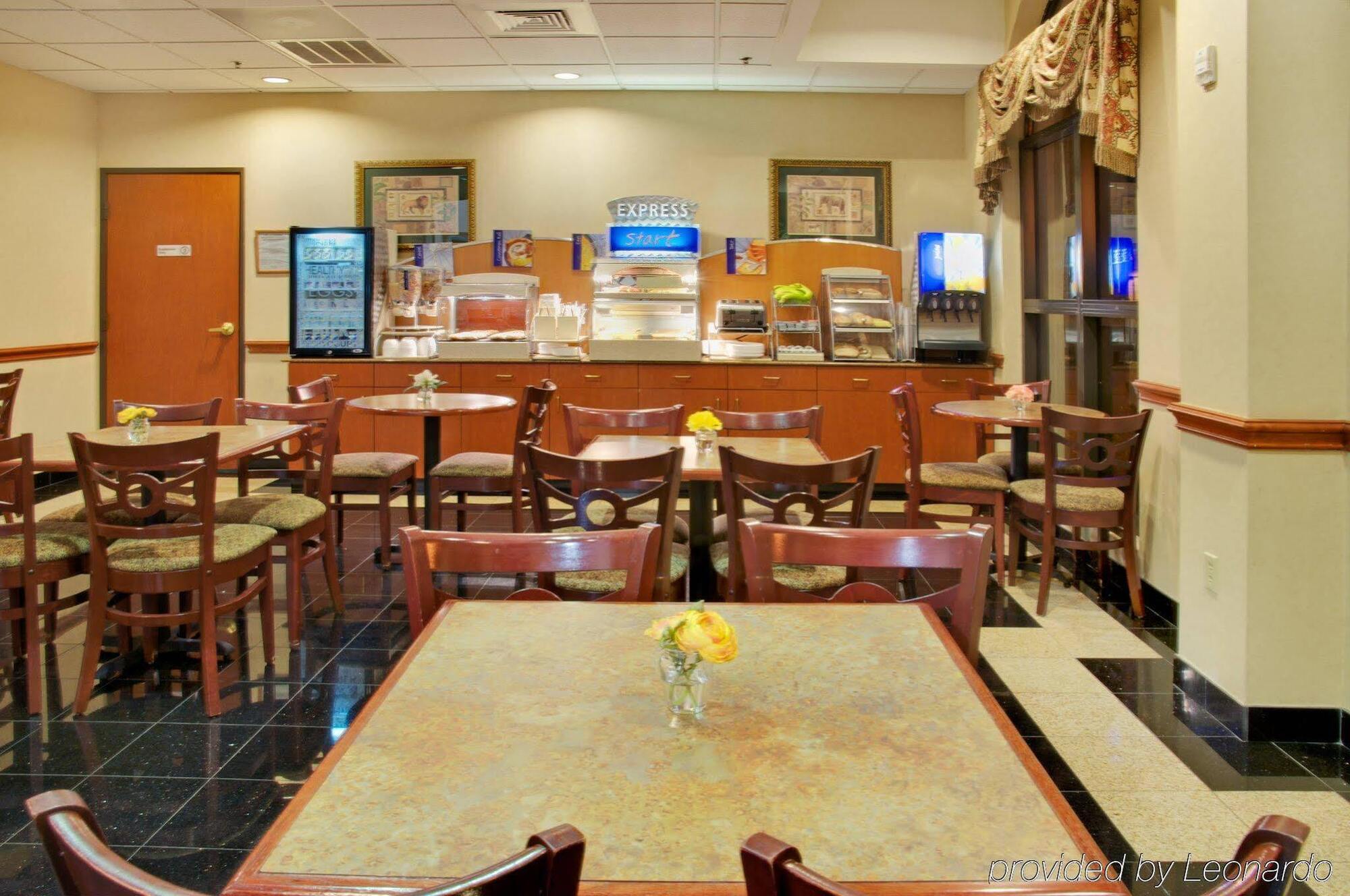 Holiday Inn Express & Suites Houston - Memorial Park Area By Ihg Extérieur photo