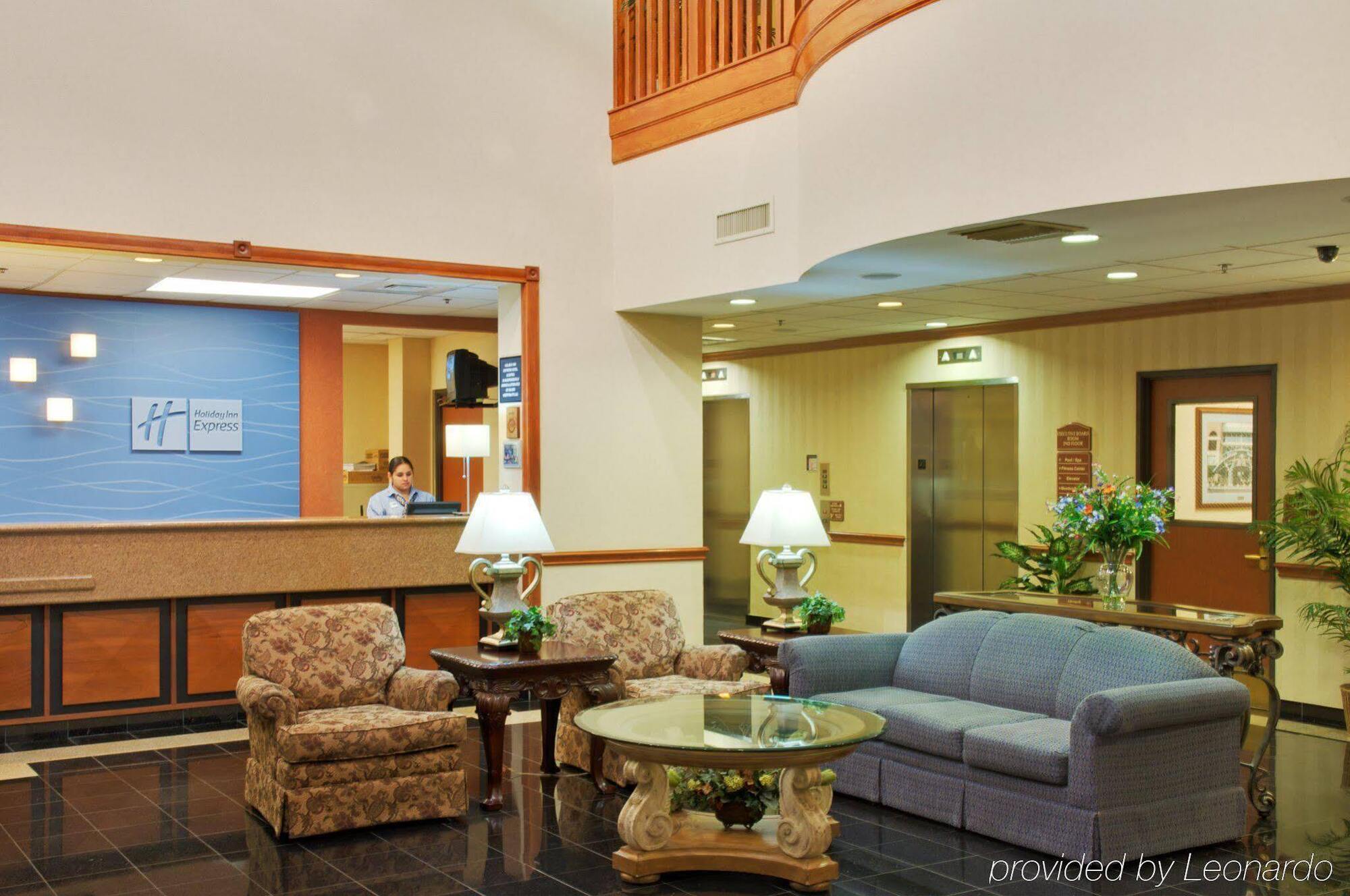 Holiday Inn Express & Suites Houston - Memorial Park Area By Ihg Extérieur photo